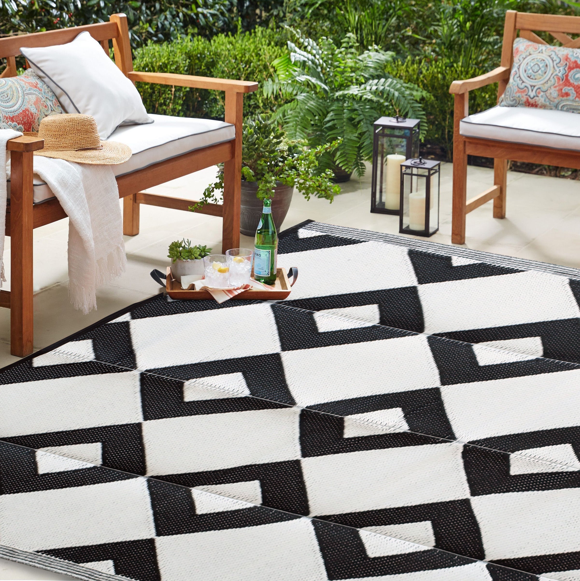 Outdoor Rugs Geo
